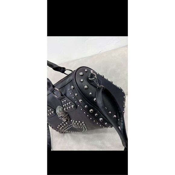 Large Skull pocket book / Studded  bag. Lots of room  super cool looking - Picture 11 of 13